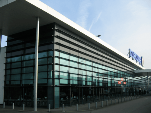 Remplacement de vitrine cassée à Alençon