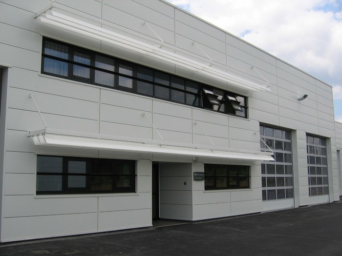 Portes, remplacement de vitrines cassées, verrières à Alençon